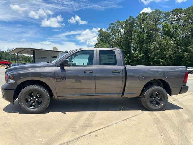 2024 RAM Ram 1500 Classic RAM 1500 CLASSIC TRADESMAN QUAD CAB 4X4 64 BOX