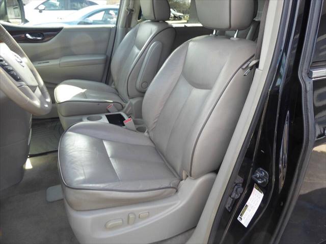 2014 Nissan Quest LE