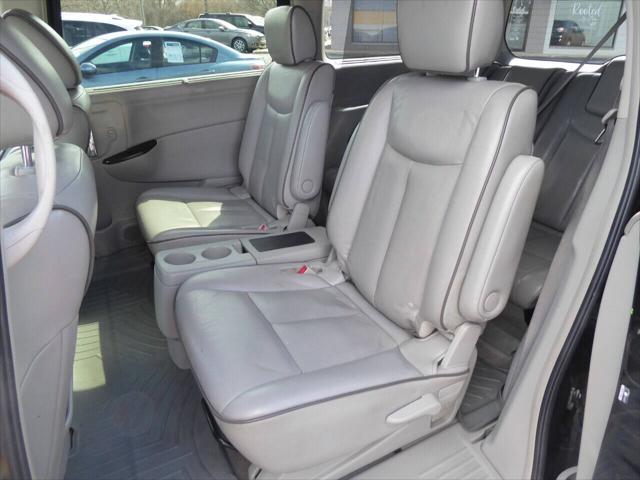 2014 Nissan Quest LE