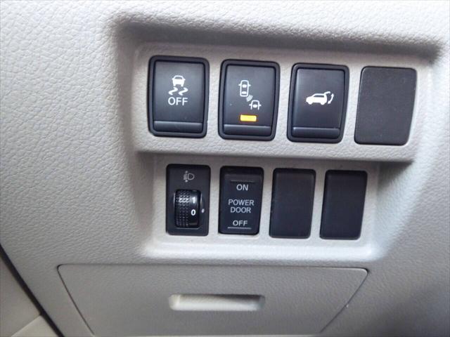 2014 Nissan Quest LE