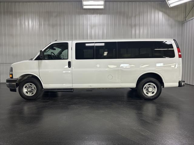 2020 Chevrolet Express Passenger RWD 3500 Extended Wheelbase LT