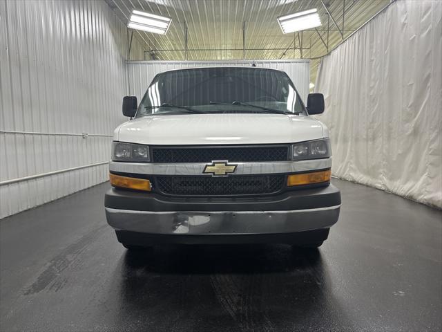 2020 Chevrolet Express Passenger RWD 3500 Extended Wheelbase LT