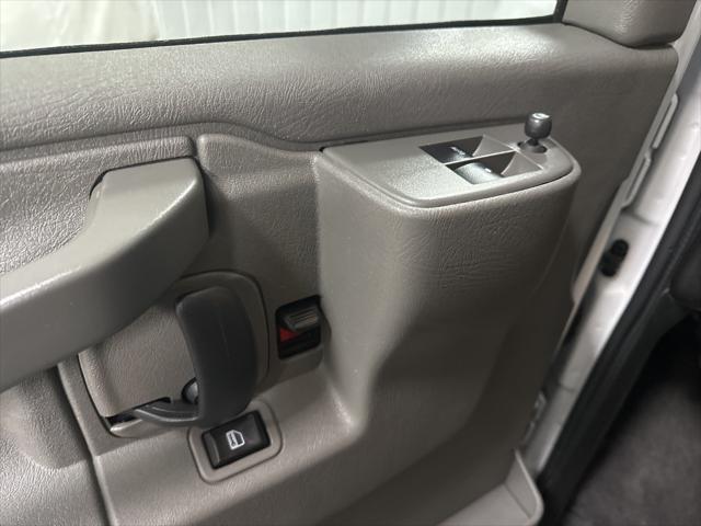 2020 Chevrolet Express Passenger RWD 3500 Extended Wheelbase LT