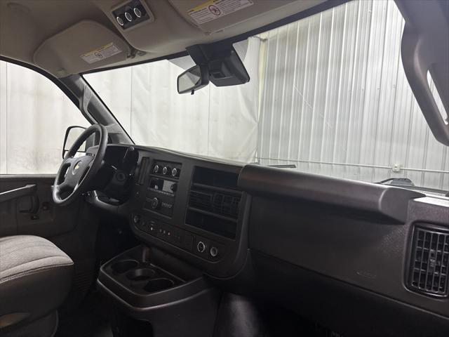 2020 Chevrolet Express Passenger RWD 3500 Extended Wheelbase LT