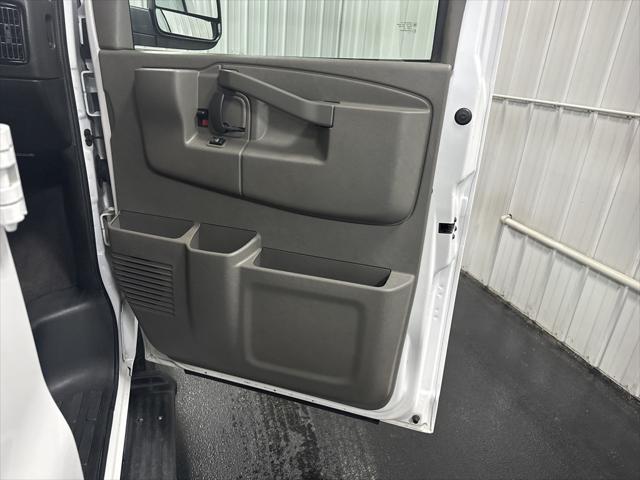 2020 Chevrolet Express Passenger RWD 3500 Extended Wheelbase LT