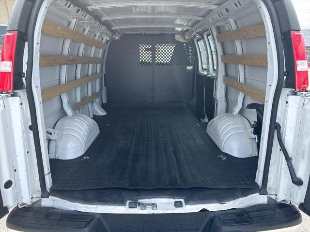 2021 GMC Savana Cargo RWD 2500 Regular Wheelbase Work Van