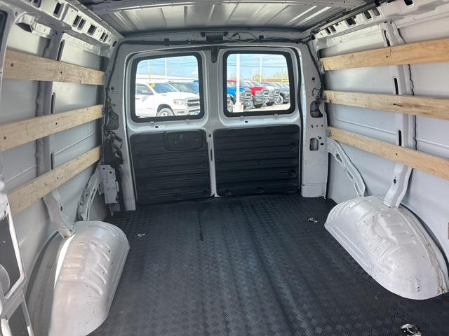 2021 GMC Savana Cargo RWD 2500 Regular Wheelbase Work Van