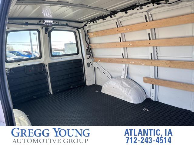 2021 GMC Savana Cargo RWD 2500 Regular Wheelbase Work Van