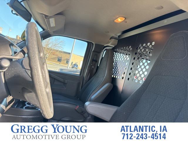 2021 GMC Savana Cargo RWD 2500 Regular Wheelbase Work Van