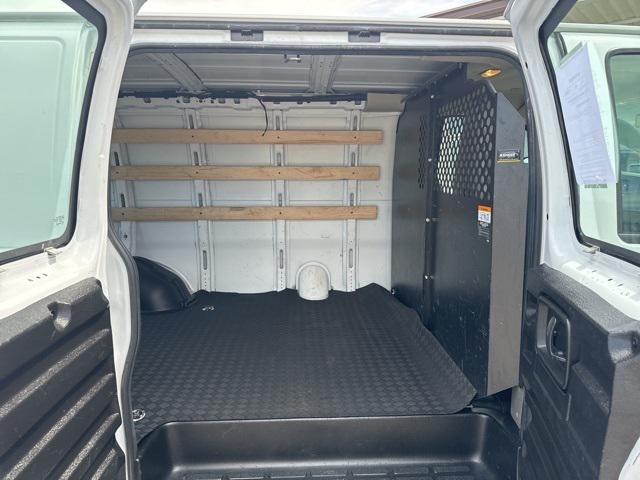 2021 GMC Savana Cargo RWD 2500 Regular Wheelbase Work Van