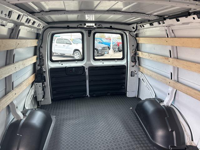 2021 GMC Savana Cargo RWD 2500 Regular Wheelbase Work Van