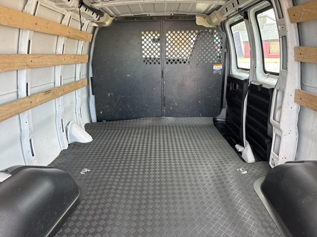 2021 GMC Savana Cargo RWD 2500 Regular Wheelbase Work Van