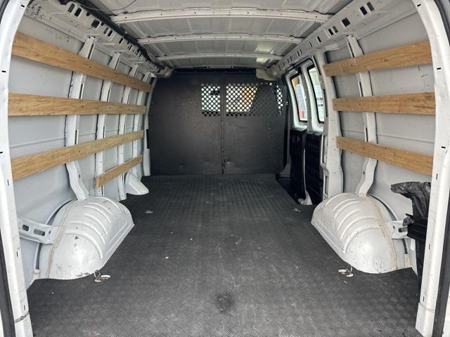 2021 GMC Savana Cargo RWD 2500 Regular Wheelbase Work Van