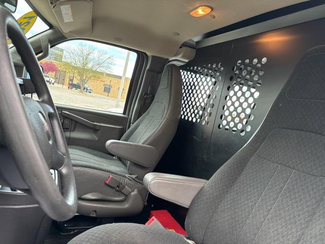 2021 GMC Savana Cargo RWD 2500 Regular Wheelbase Work Van