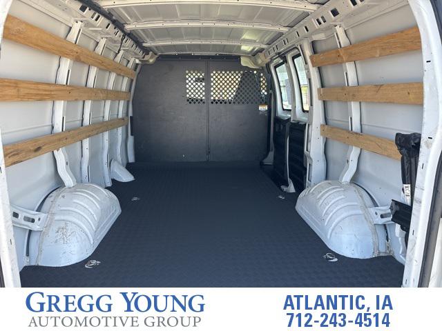 2021 GMC Savana Cargo RWD 2500 Regular Wheelbase Work Van