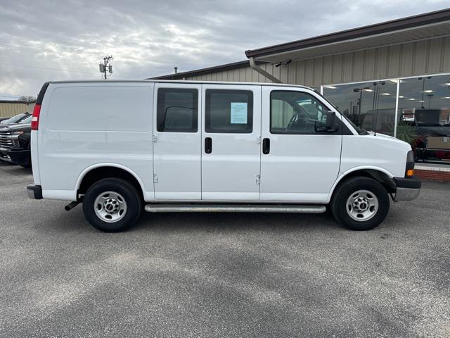 2022 GMC Savana Cargo RWD 2500 Regular Wheelbase Work Van