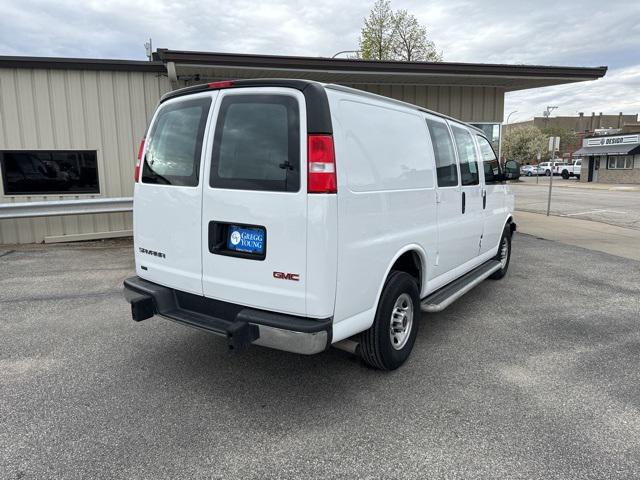 2022 GMC Savana Cargo RWD 2500 Regular Wheelbase Work Van