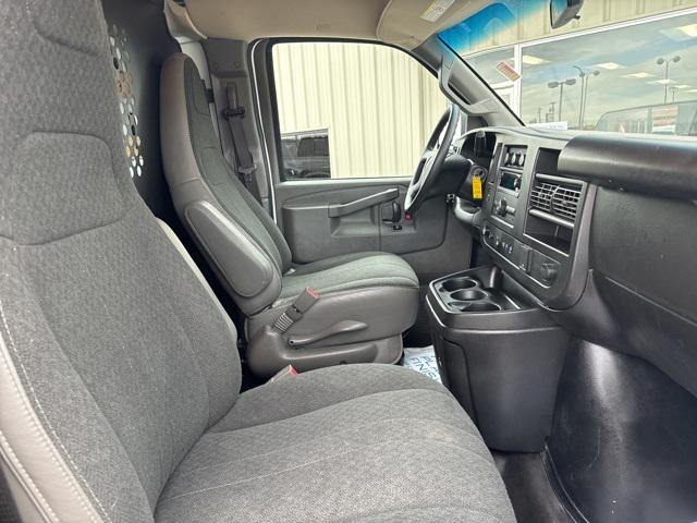 2022 GMC Savana Cargo RWD 2500 Regular Wheelbase Work Van