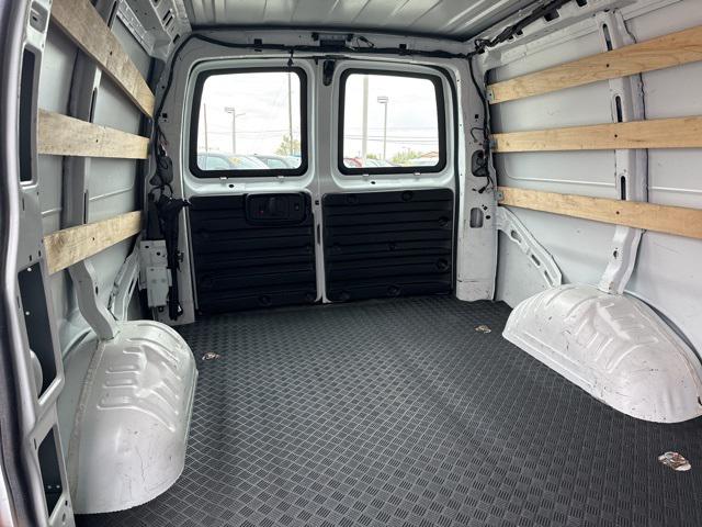 2021 GMC Savana Cargo RWD 2500 Regular Wheelbase Work Van