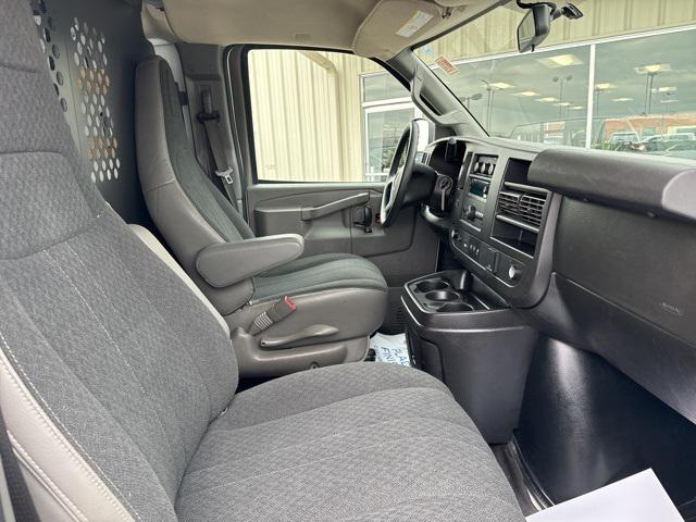 2021 GMC Savana Cargo RWD 2500 Regular Wheelbase Work Van
