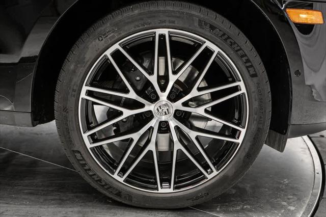 2024 Porsche Macan AWD