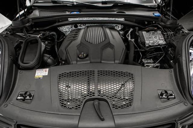 2024 Porsche Macan AWD