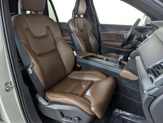2021 Volvo XC90 T6 Inscription 7 Passenger