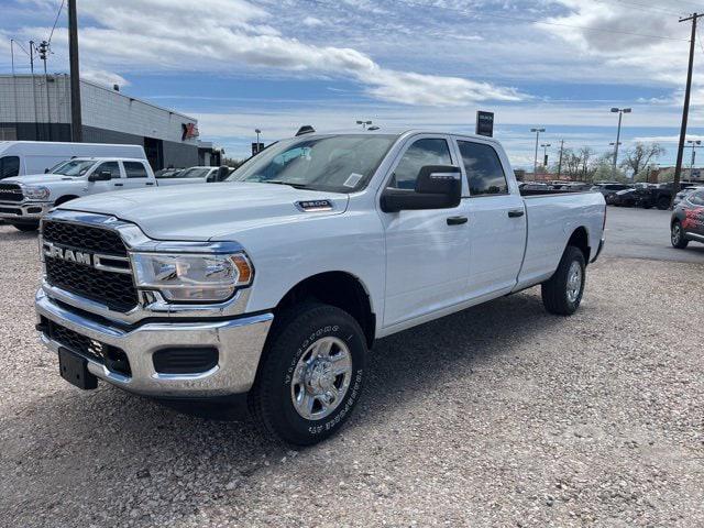 2024 RAM Ram 3500 RAM 3500 TRADESMAN CREW CAB 4X4 8 BOX