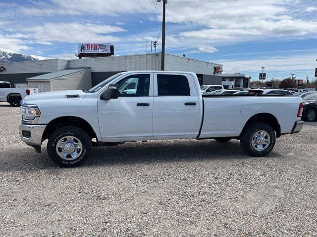 2024 RAM Ram 3500 RAM 3500 TRADESMAN CREW CAB 4X4 8 BOX