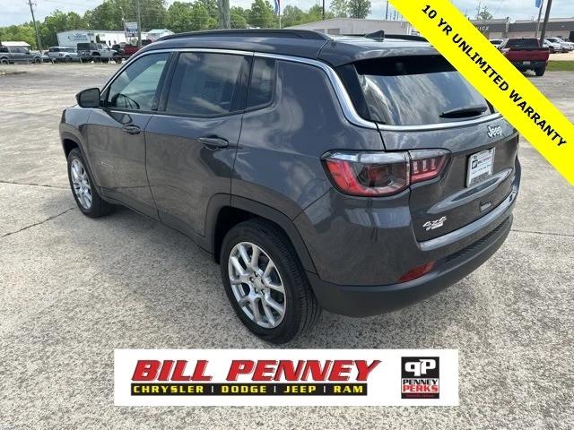 2024 Jeep Compass COMPASS LATITUDE LUX 4X4