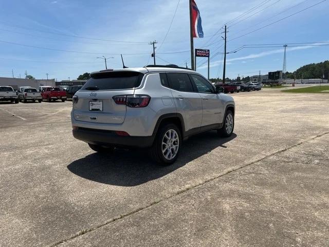 2024 Jeep Compass COMPASS LATITUDE LUX 4X4