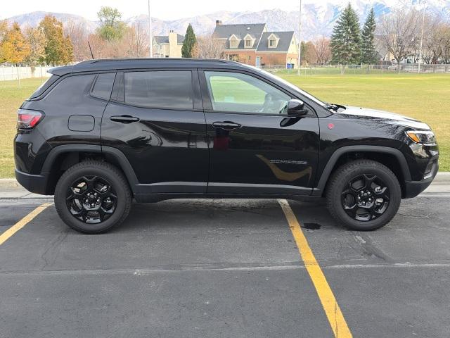 2024 Jeep Compass COMPASS TRAILHAWK 4X4