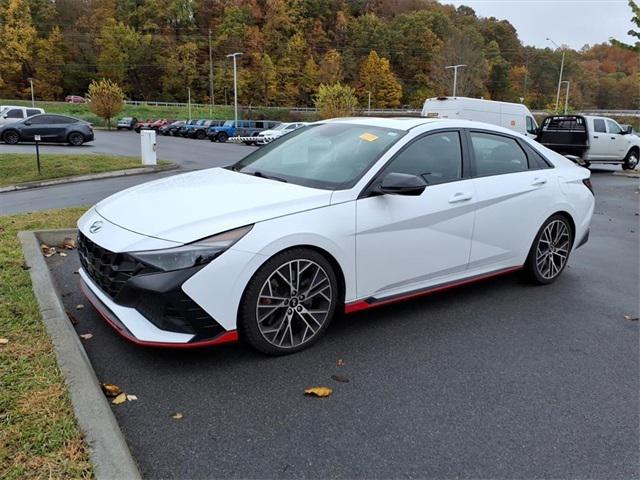 2022 Hyundai Elantra N Base 2022 Hyundai Elantra N Base