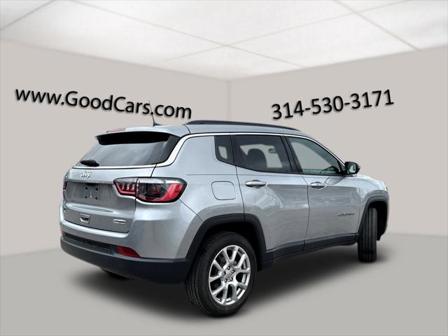 2023 Jeep Compass Latitude Lux FWD