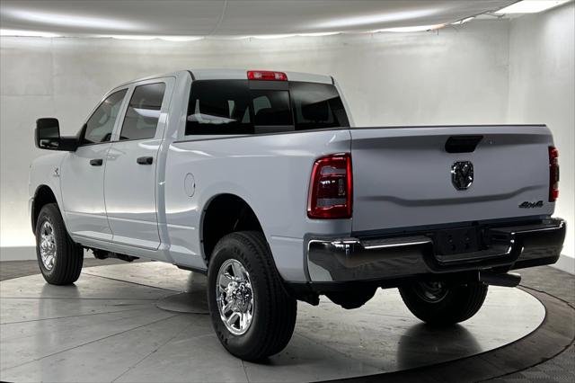 2024 RAM Ram 3500 RAM 3500 TRADESMAN CREW CAB 4X4 64 BOX