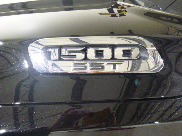 2025 Ram 1500 Laramie Crew Cab 4x4 5'7" Box
