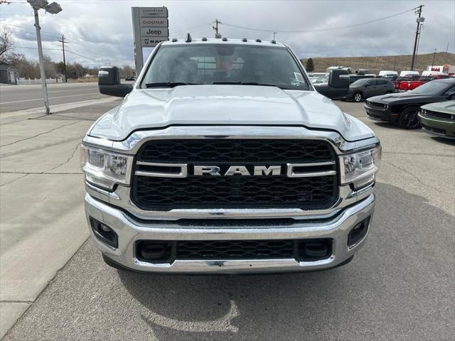 2024 RAM Ram 3500 Chassis Cab RAM 3500 TRADESMAN CREW CAB CHASSIS 4X4 60 CA