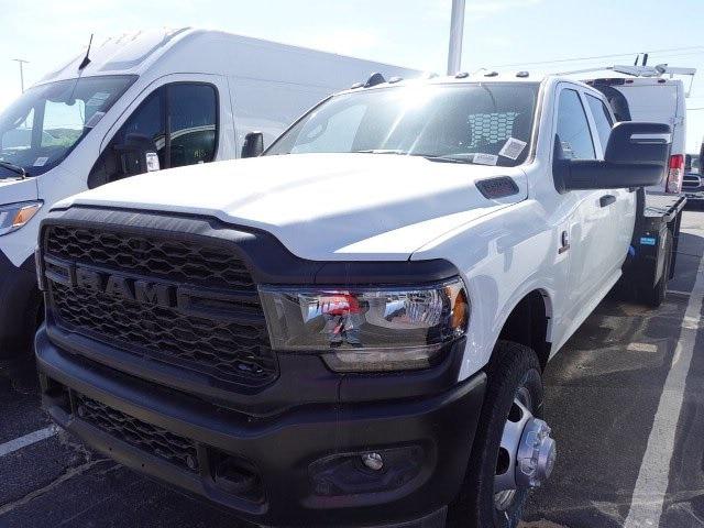 2023 RAM Ram 3500 Chassis Cab RAM 3500 TRADESMAN CREW CAB CHASSIS 4X4 60 CA