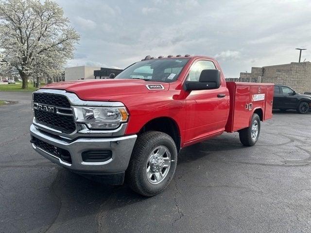 2023 RAM Ram 3500 SRW 10K GVWR Chassis Cab RAM 3500 SRW 10K GVWR TRADESMAN CHASSIS REGULAR CAB 4X4 60 CA