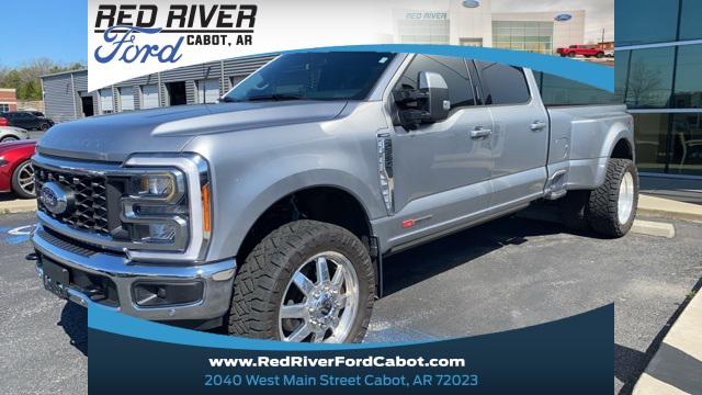 2023 Ford F-350 LARIAT