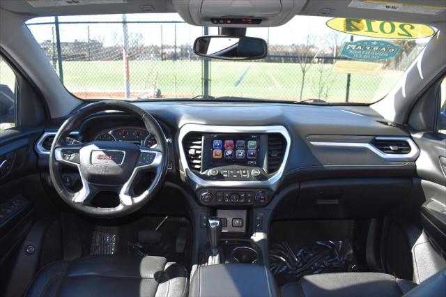 2017 GMC Acadia SLT-1