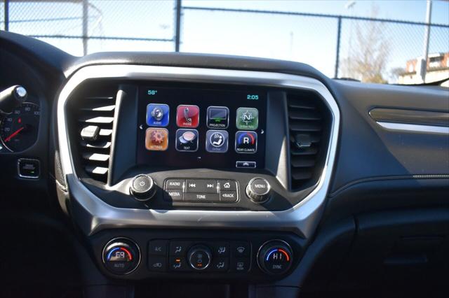 2017 GMC Acadia SLT-1