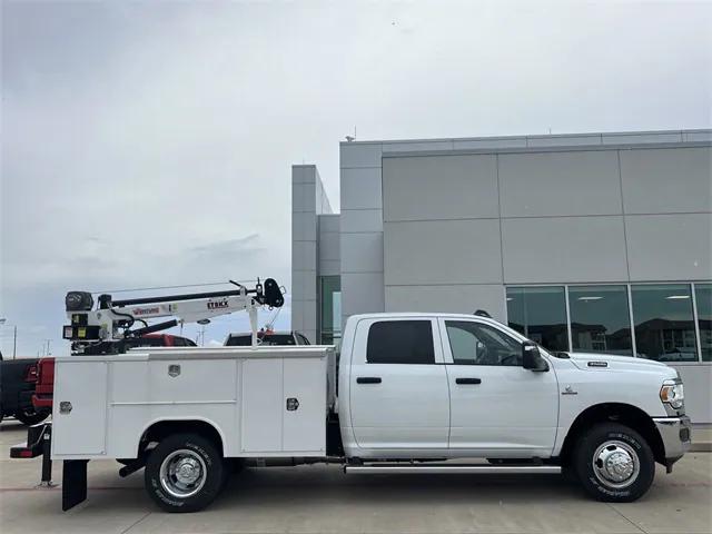 2024 RAM Ram 3500 Chassis Cab RAM 3500 TRADESMAN CREW CAB CHASSIS 4X4 60 CA