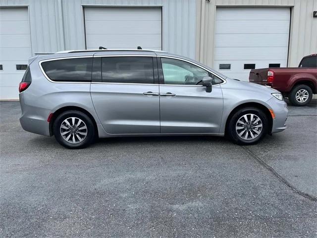 2021 Chrysler Pacifica Hybrid Touring L 2021 Chrysler Pacifica Hybrid Touring L