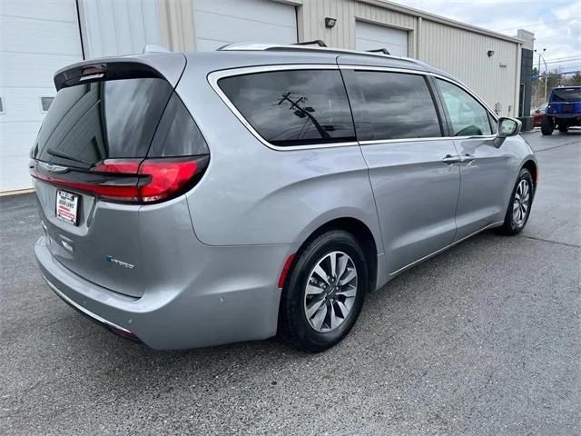 2021 Chrysler Pacifica Hybrid Touring L 2021 Chrysler Pacifica Hybrid Touring L
