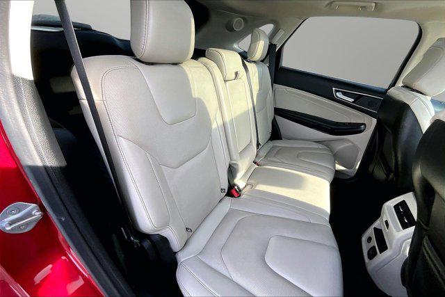 2021 Ford Edge Titanium