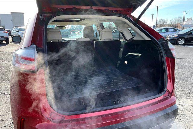 2021 Ford Edge Titanium