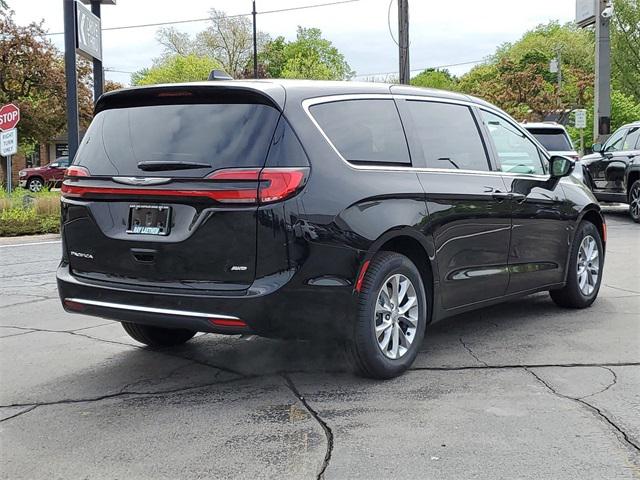 2024 Chrysler Pacifica PACIFICA TOURING L AWD