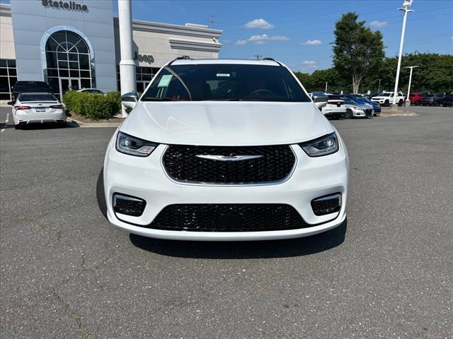 2024 Chrysler Pacifica Hybrid PACIFICA PLUG-IN HYBRID PINNACLE