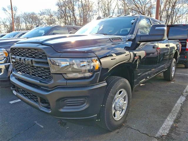 2024 RAM Ram 3500 RAM 3500 TRADESMAN CREW CAB 4X4 64 BOX